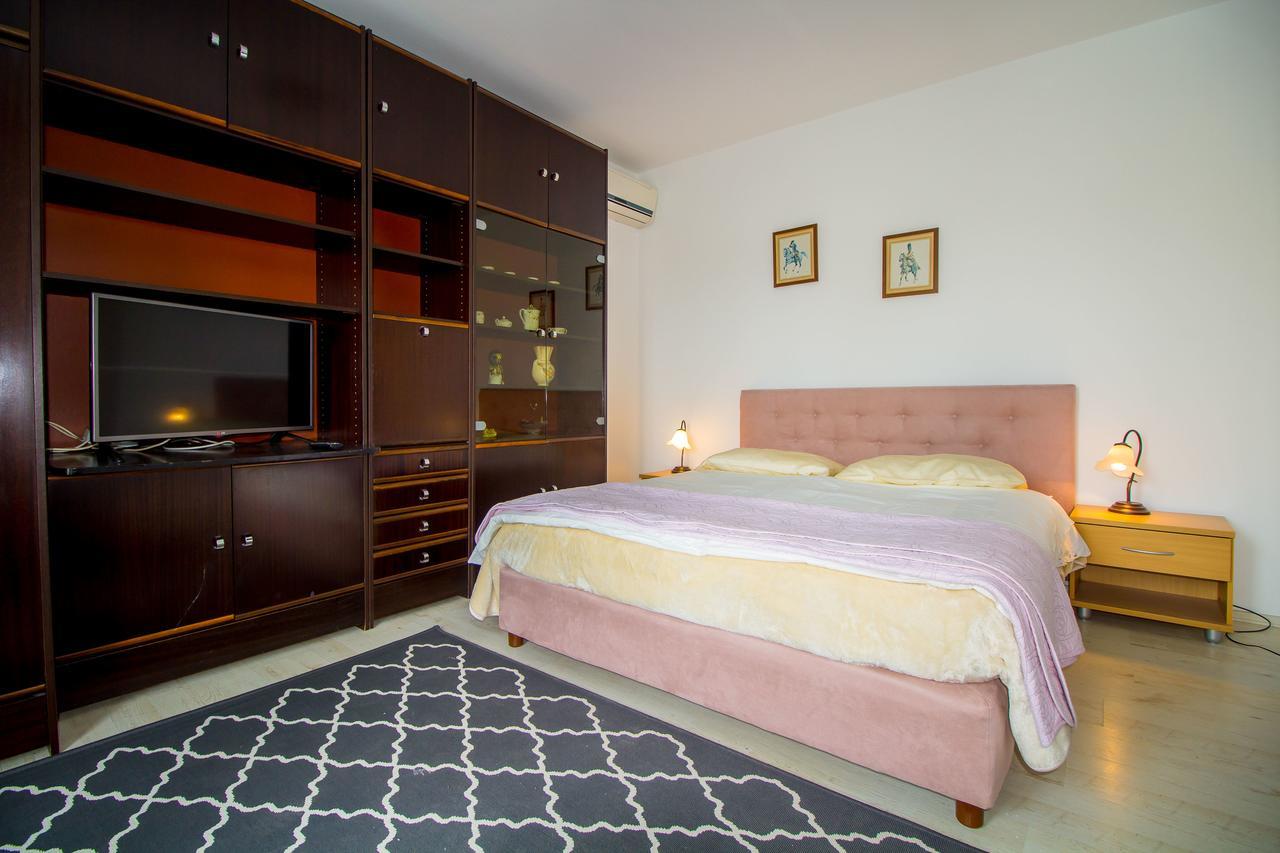 דירות פורץ Pineta House Vidos מראה חיצוני תמונה